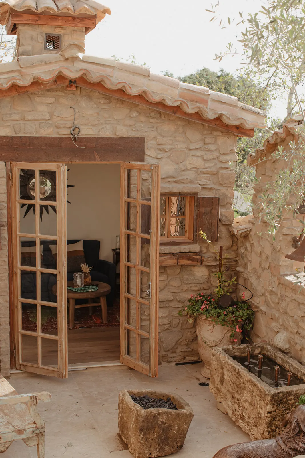 Property detail at The Hidden Encounter, natural and architectural elements of the grounds